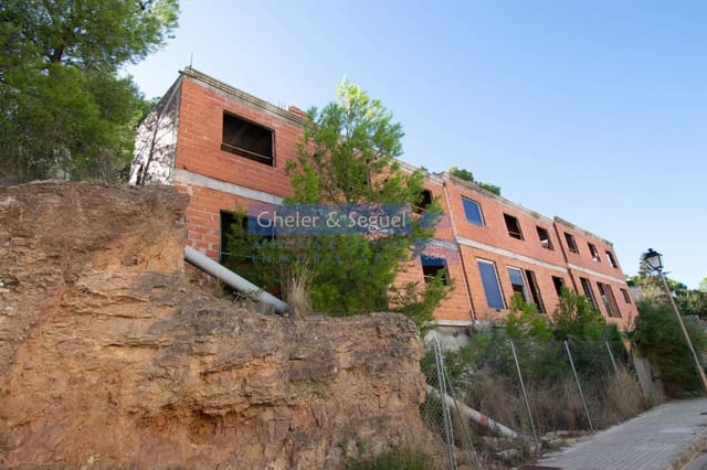 Townhouse for sale in Gilet - € 150,000 (Ref: 9522758)