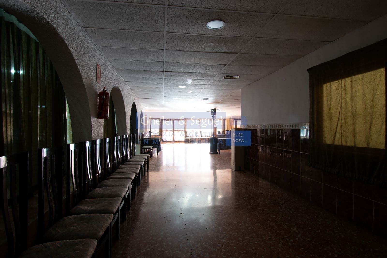 Restaurant/Bar til salgs i Estivella - € 2 000 000 (Ref: 9522763)