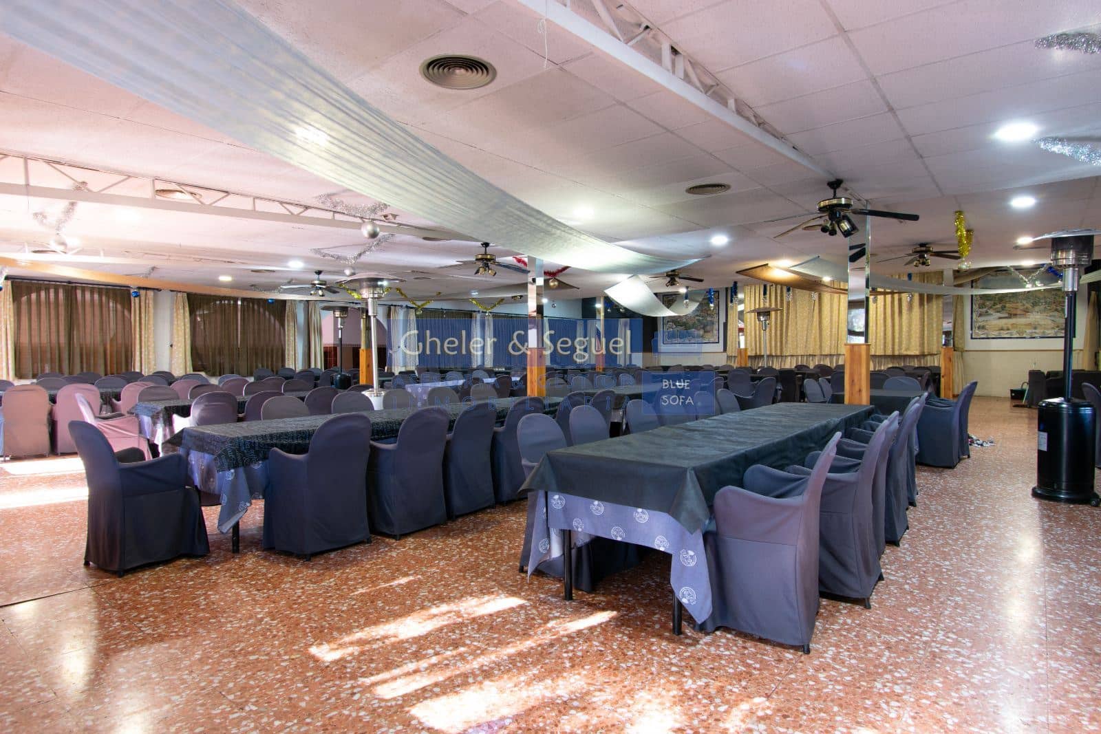 Restaurant/Bar til salgs i Estivella - € 2 000 000 (Ref: 9522763)