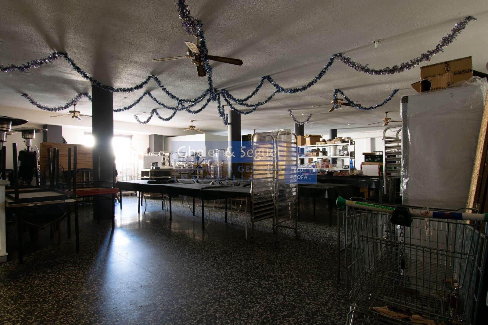 Restaurant/Bar til salgs i Estivella - € 2 000 000 (Ref: 9522763)