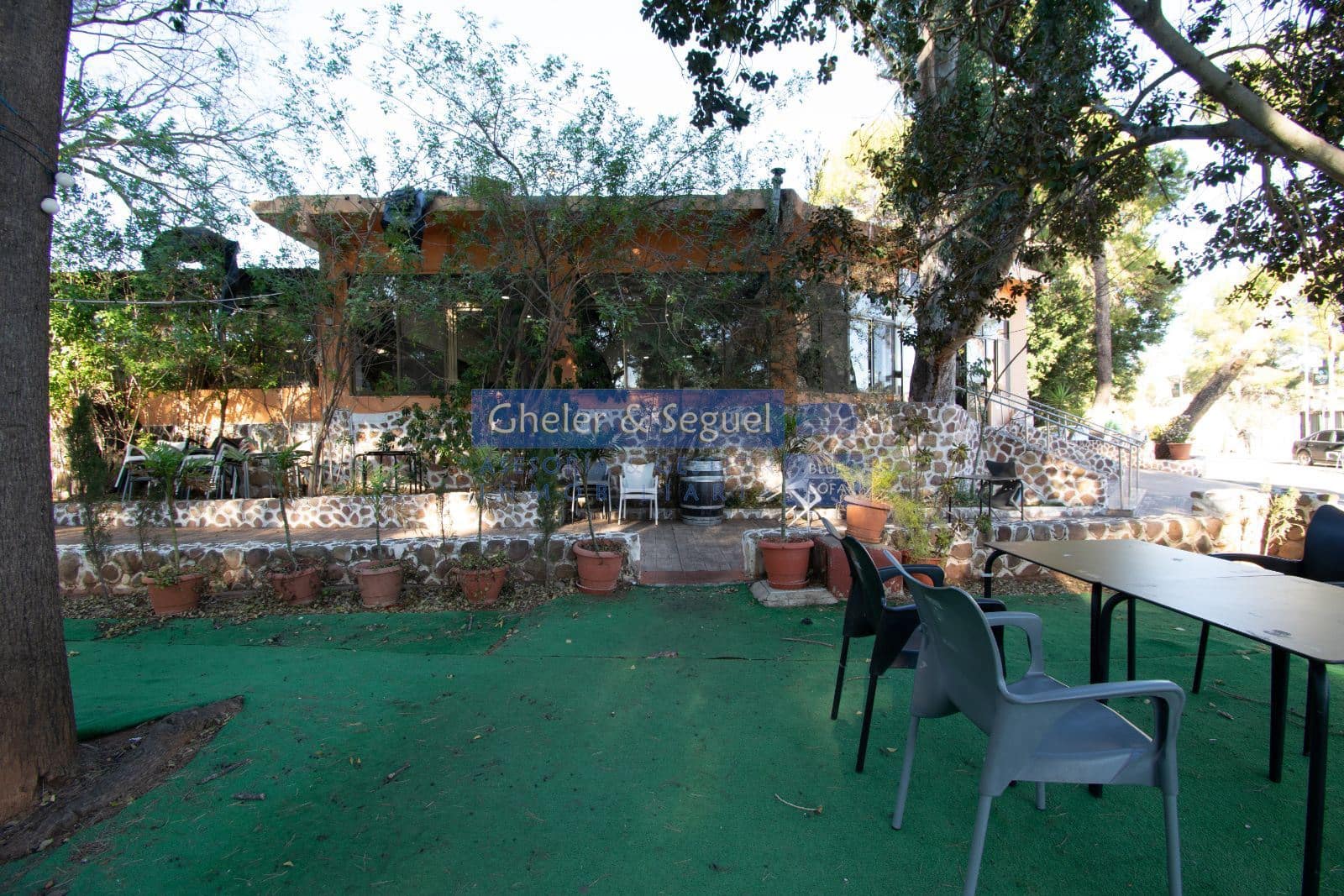 Restaurant/Bar til salgs i Estivella - € 2 000 000 (Ref: 9522763)