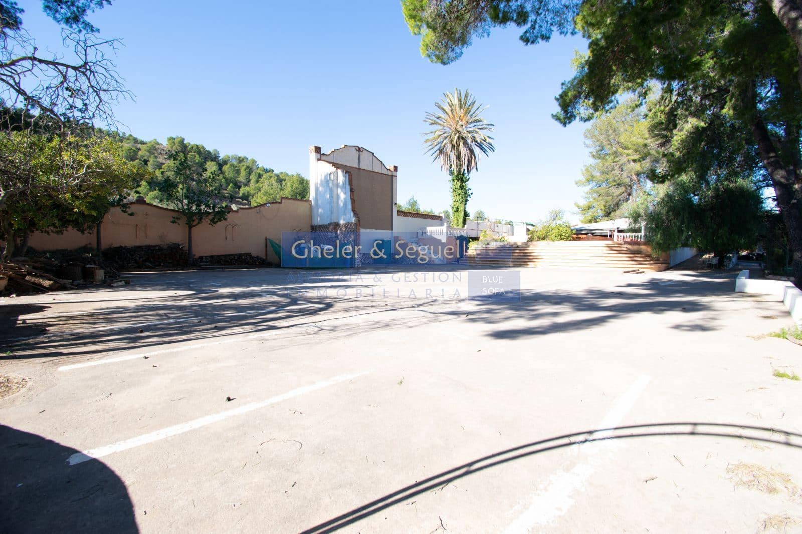 Restaurant/Bar til salgs i Estivella - € 2 000 000 (Ref: 9522763)