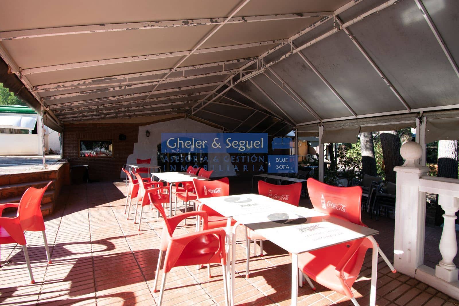 Restaurant/Bar til salgs i Estivella - € 2 000 000 (Ref: 9522763)