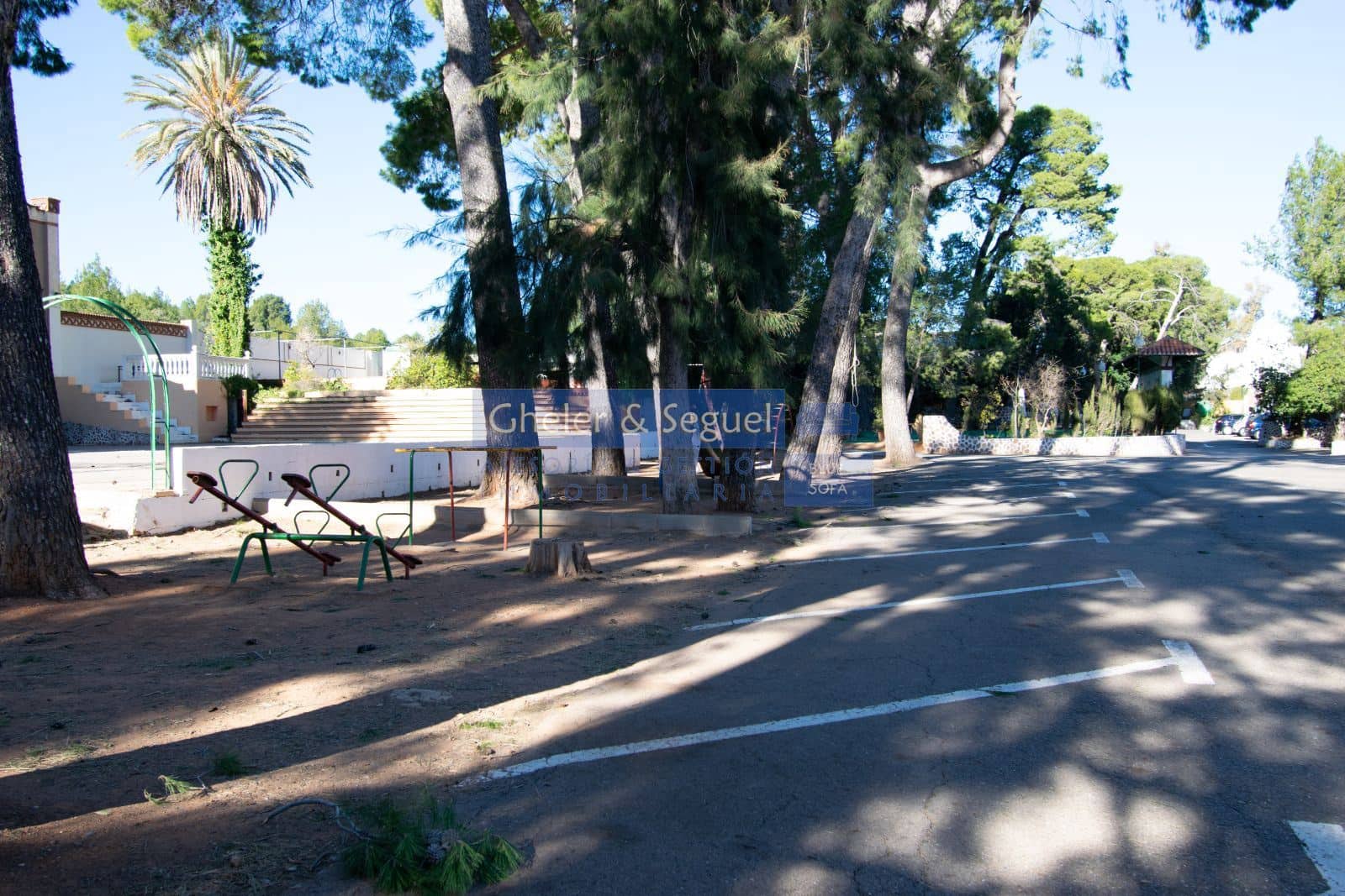 Restaurant/Bar til salgs i Estivella - € 2 000 000 (Ref: 9522763)