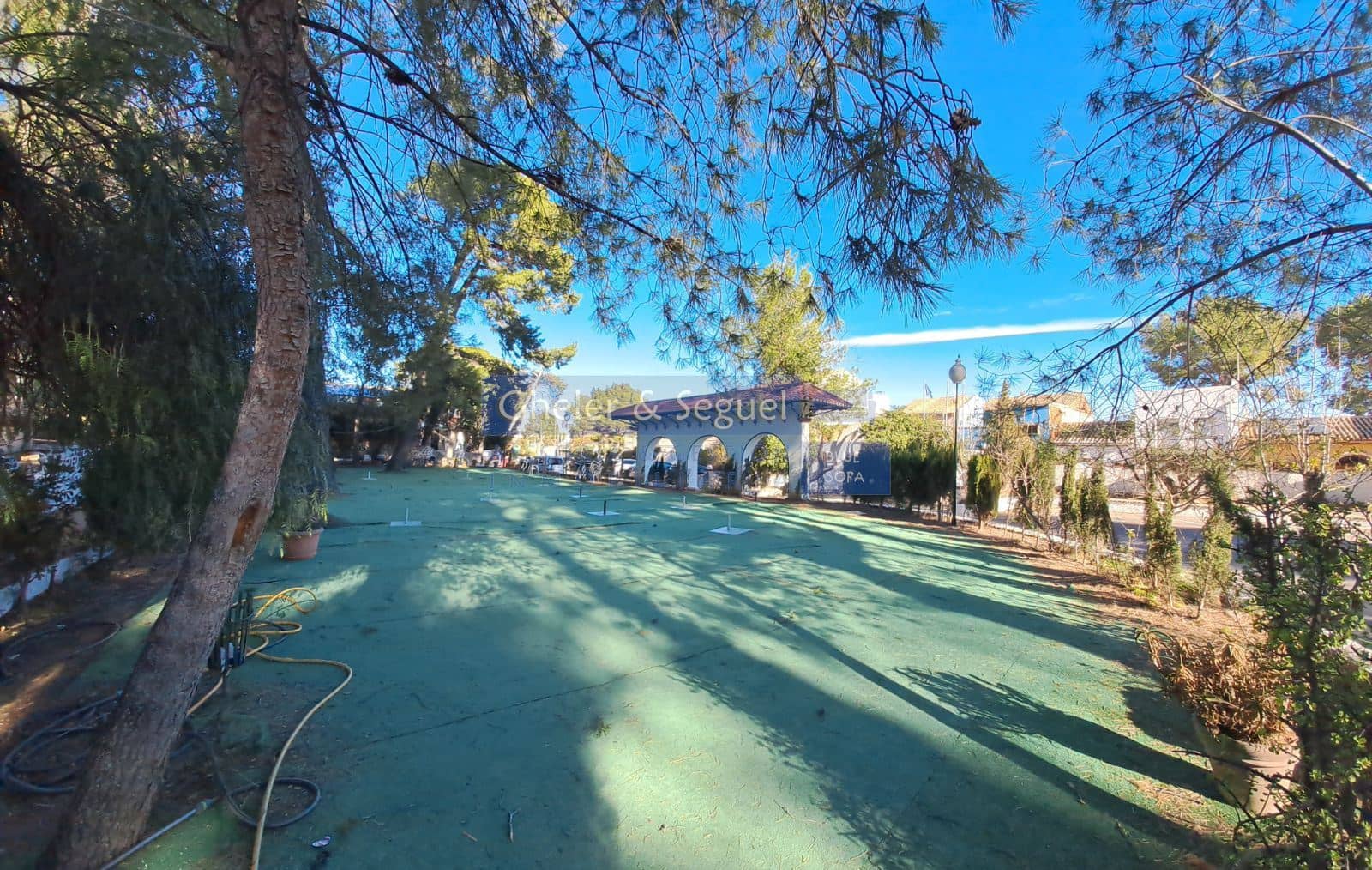 Restaurant/Bar til salgs i Estivella - € 2 000 000 (Ref: 9522763)