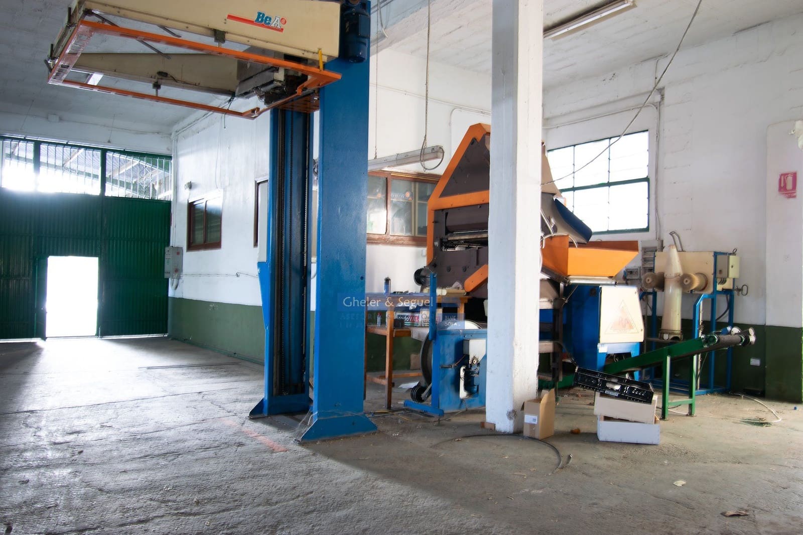 Commercieel te koop in Alfara d'Algimia - € 250.000 (Ref: 9529135)