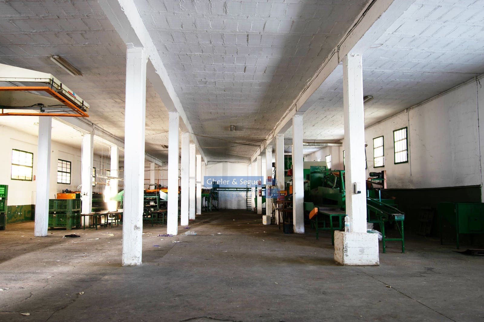 Commercieel te koop in Alfara d'Algimia - € 250.000 (Ref: 9529135)