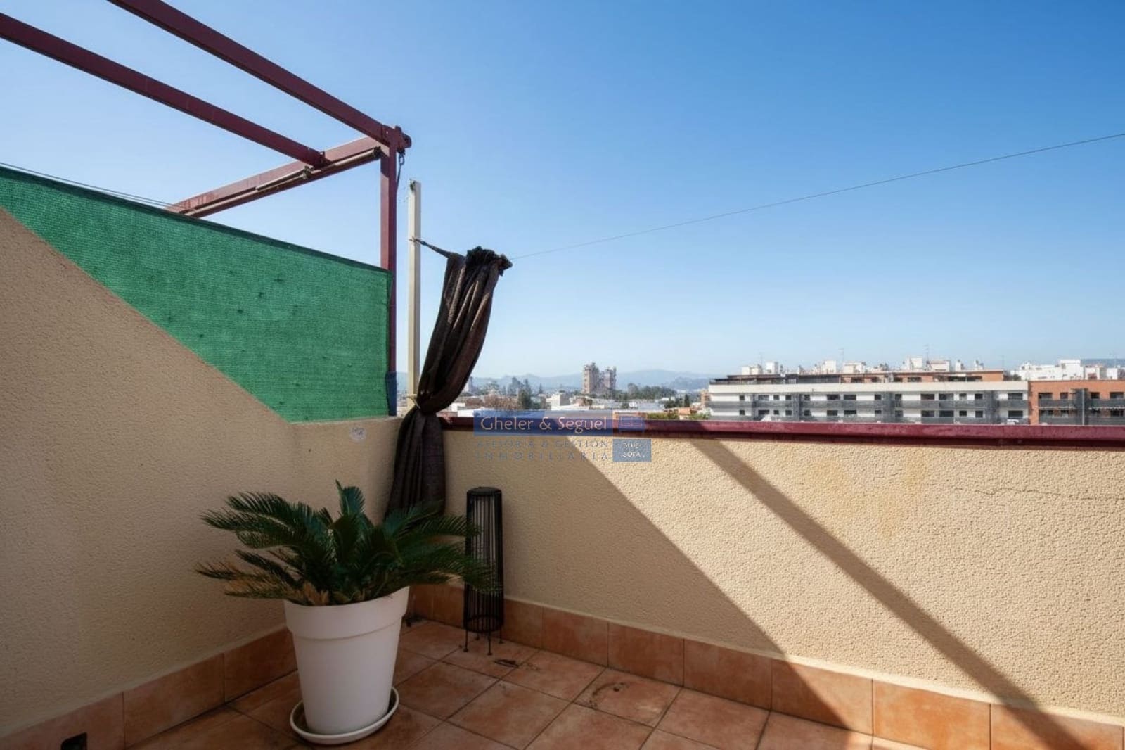 2 bedroom Penthouse for rent in Sagunto / Sagunt - € 950 (Ref: 9566552)