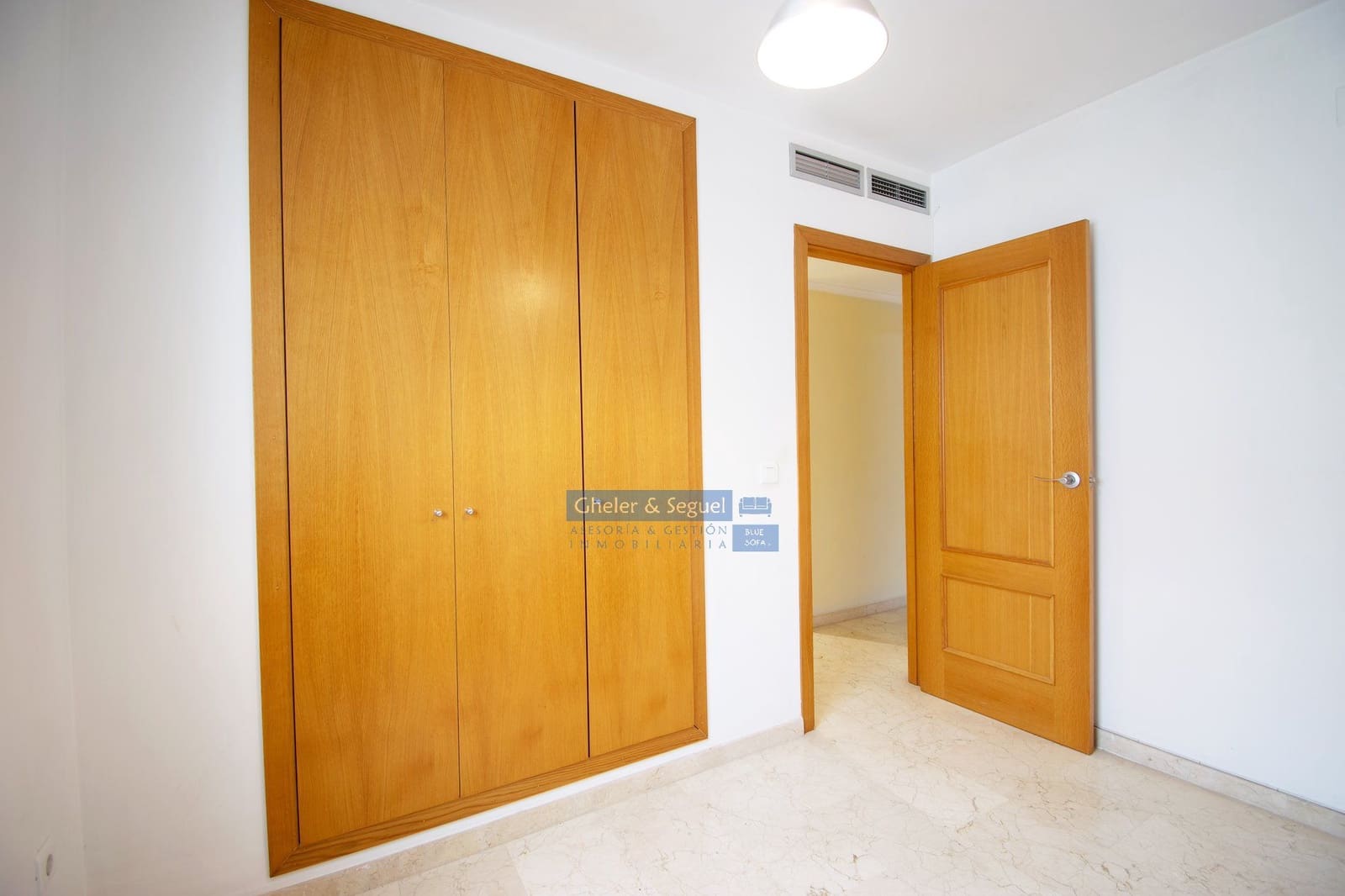 2 bedroom Penthouse for rent in Sagunto / Sagunt - € 950 (Ref: 9566552)