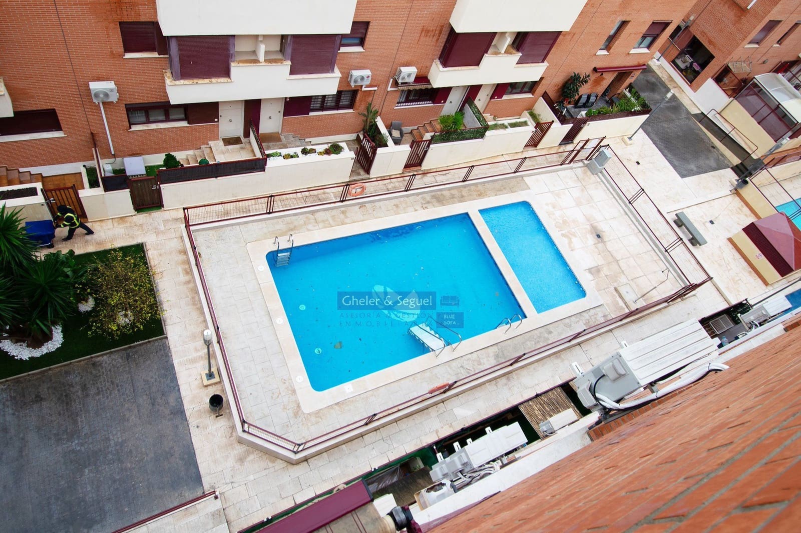 2 bedroom Penthouse for rent in Sagunto / Sagunt - € 950 (Ref: 9566552)