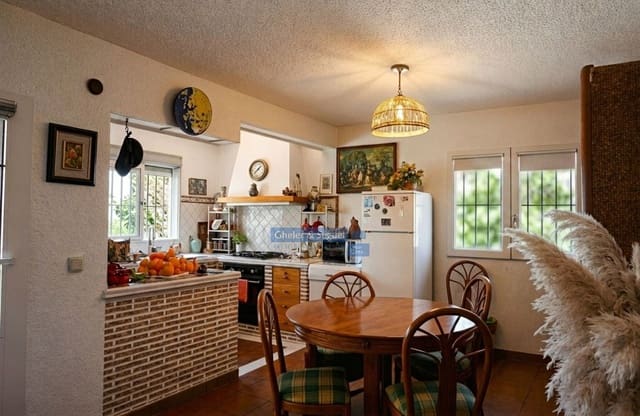 Chalet de 4 habitaciones en Alfara d'Algimia en venta - 235.000 € (Ref: 9803796)