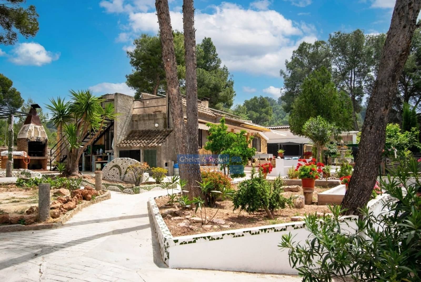 4 bedroom Villa for sale in Alfara d'Algimia - € 235,000 (Ref: 9803796)