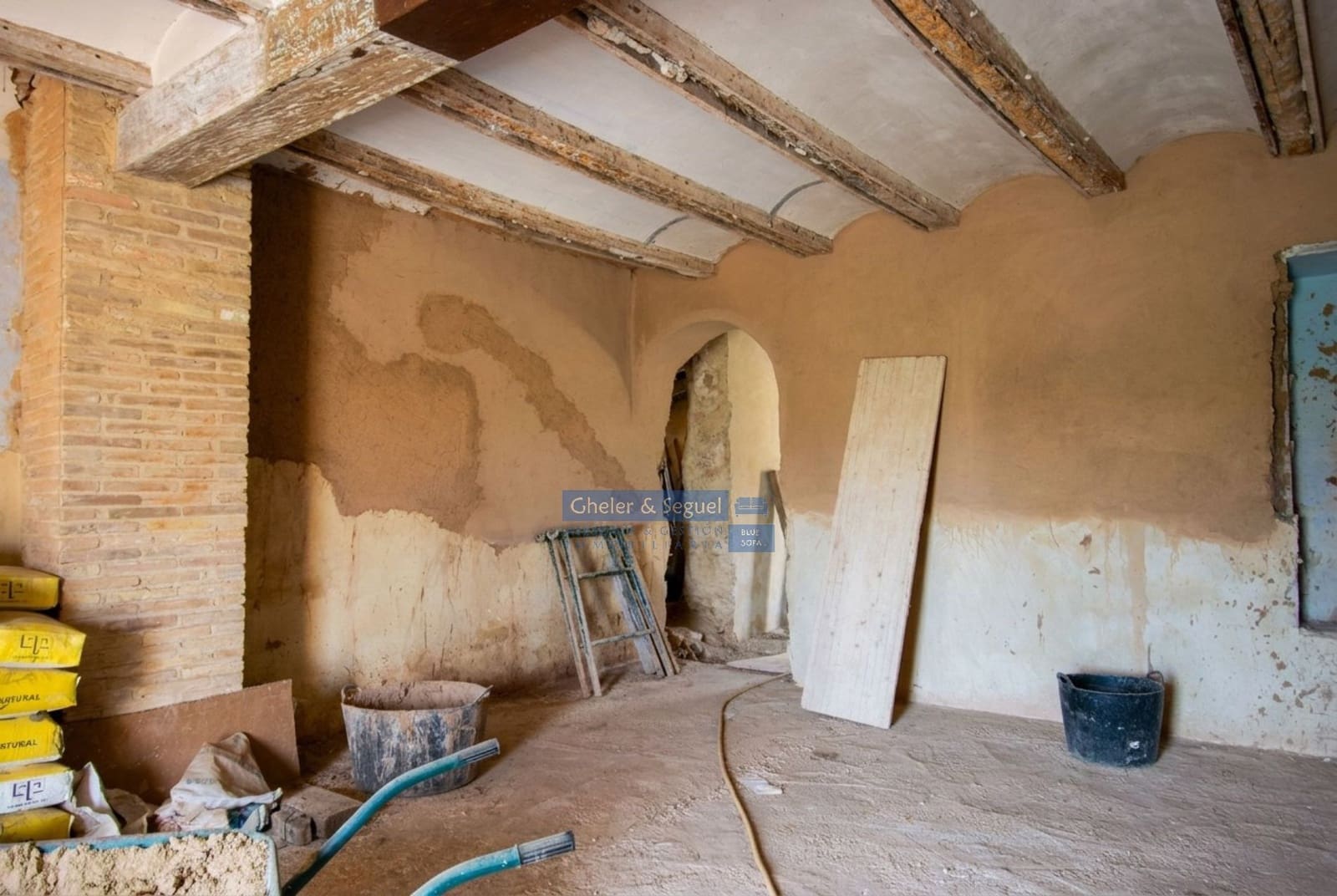 Finca/Hus på landet till salu i Valencia stad - 348 000 € (Ref: 9809788)