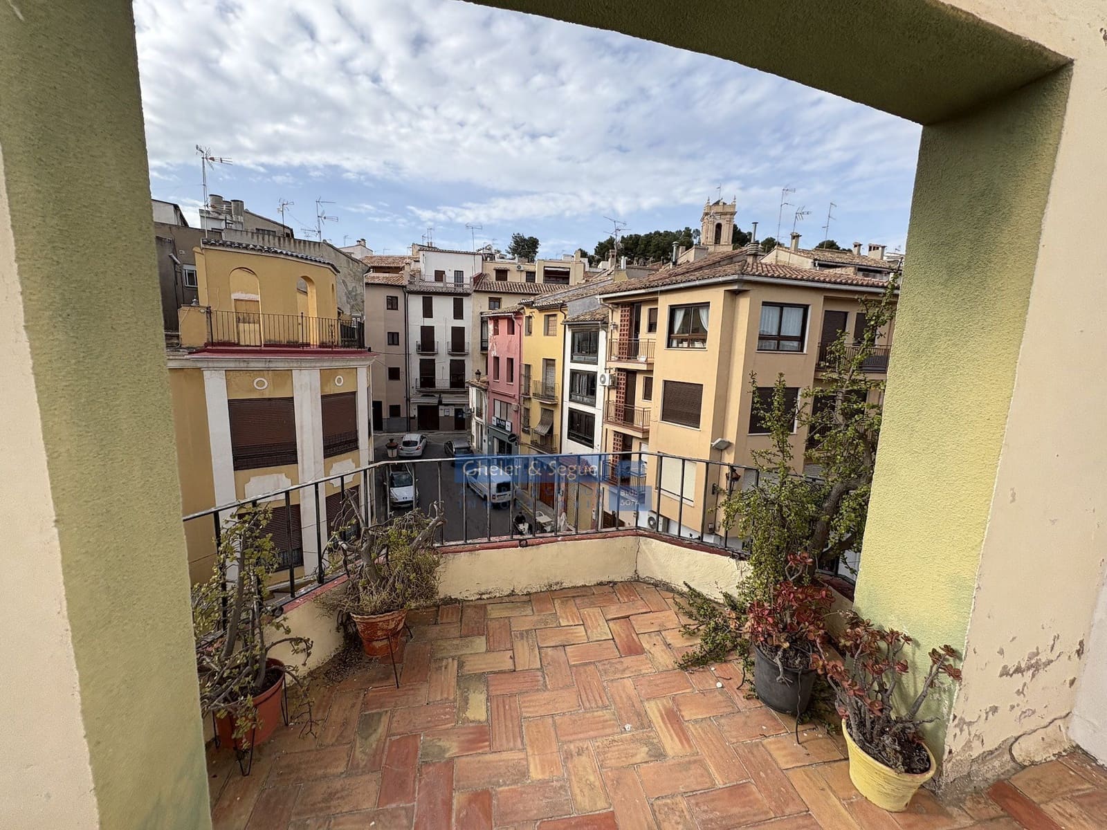 6 bedroom Penthouse for sale in Segorbe - € 175,000 (Ref: 9810819)