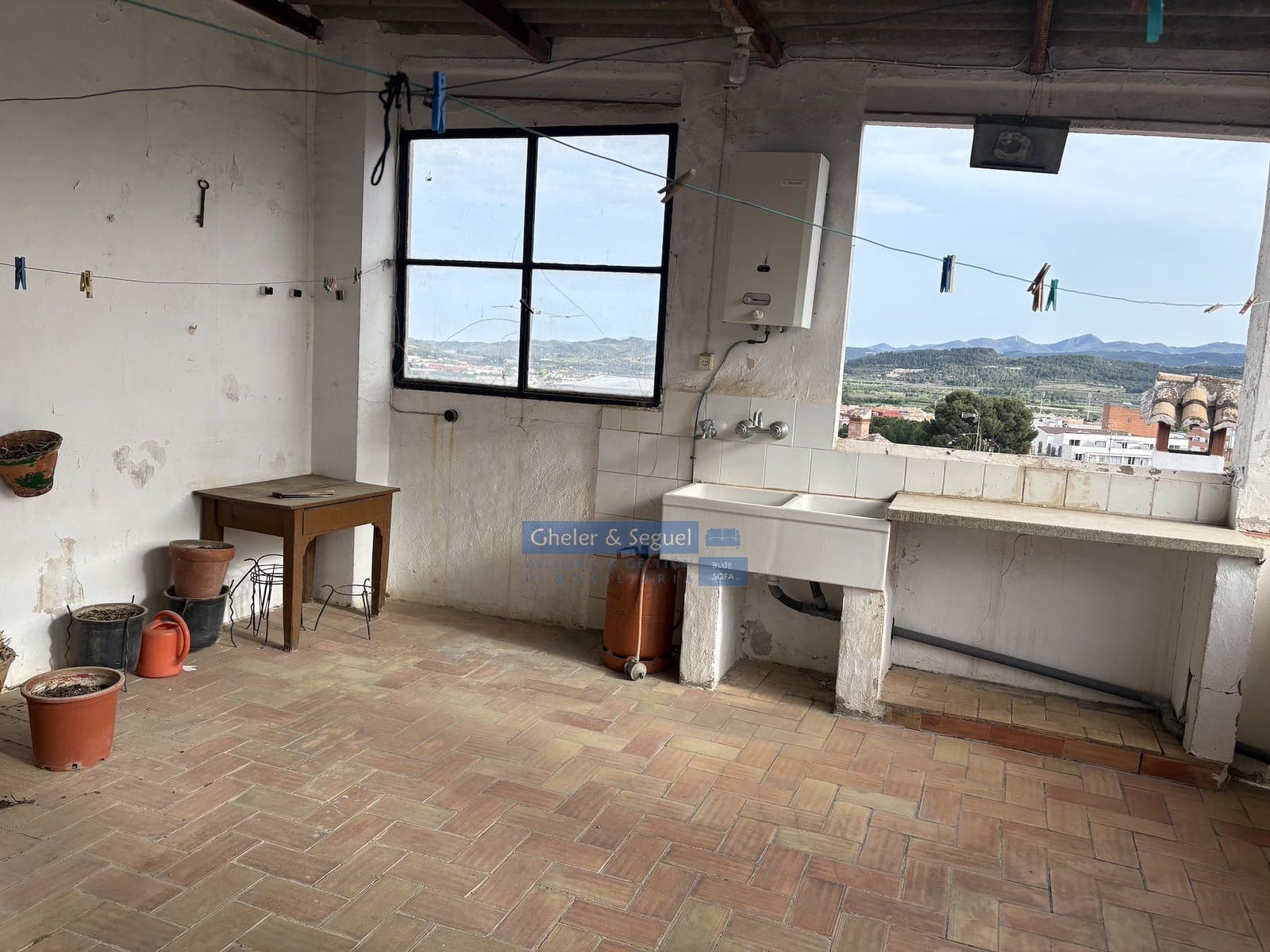 6 bedroom Penthouse for sale in Segorbe - € 175,000 (Ref: 9810819)