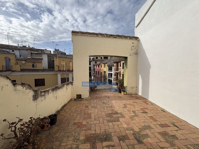 6 bedroom Penthouse for sale in Segorbe - € 175,000 (Ref: 9810819)