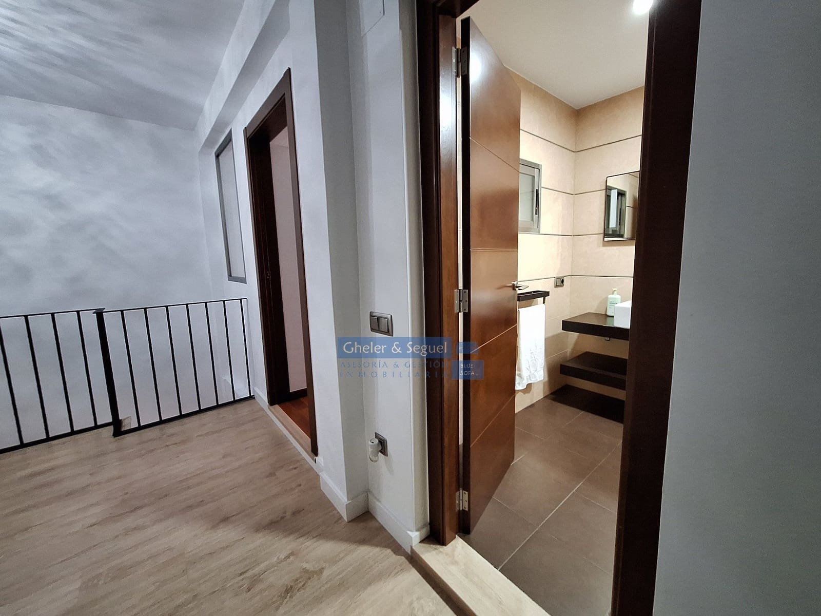 4 bedroom Townhouse for rent in Estivella - € 1,500 (Ref: 9867967)