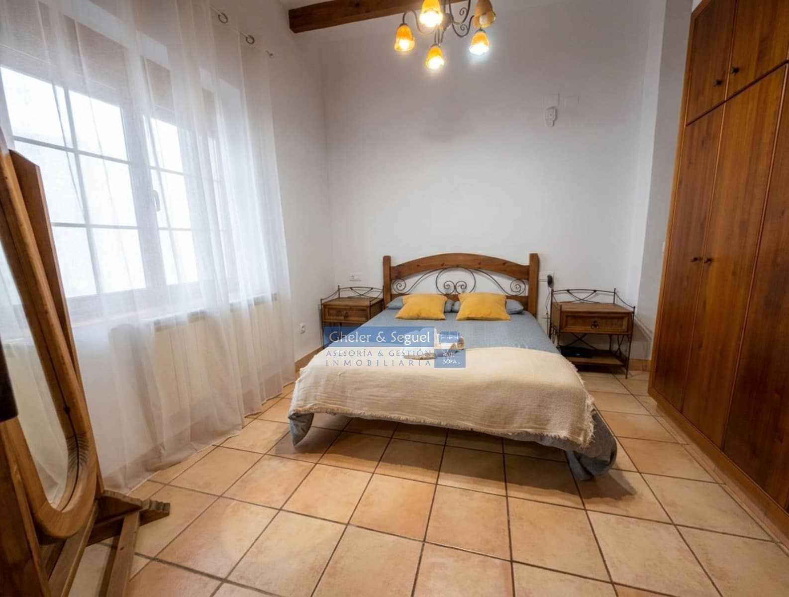 4 bedroom Townhouse for rent in Estivella - € 1,500 (Ref: 9867967)