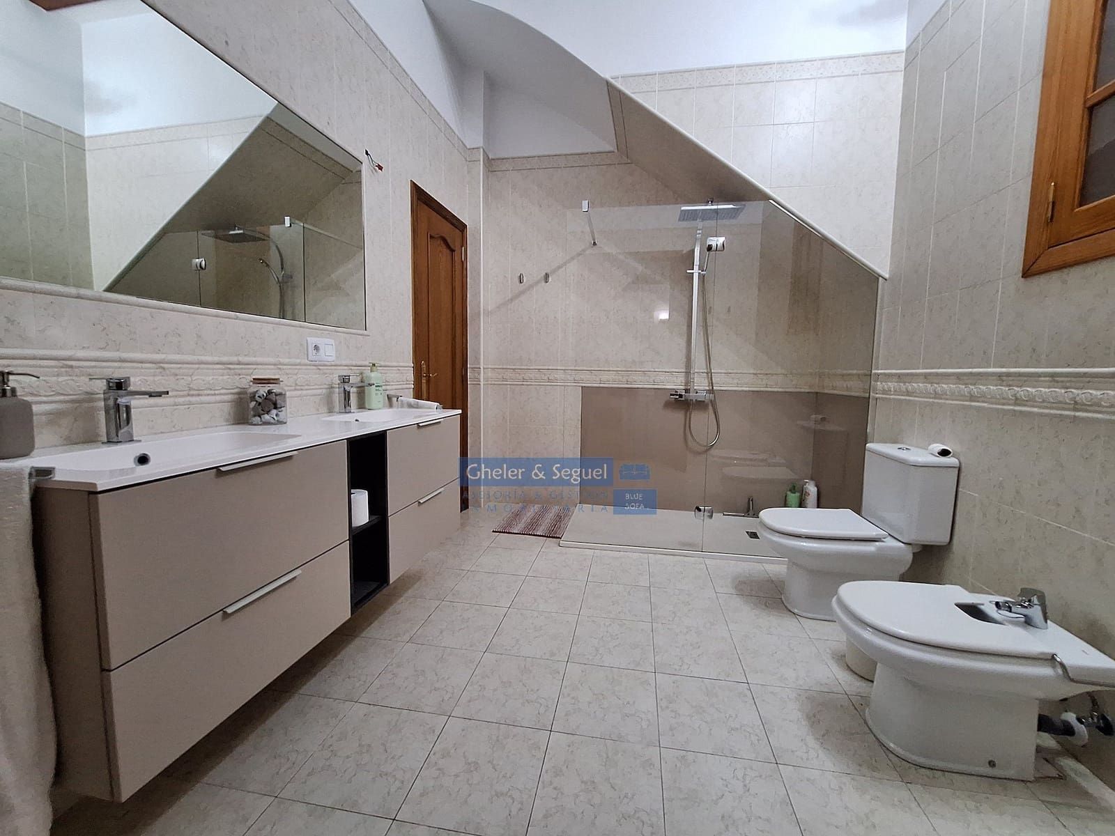 4 bedroom Townhouse for rent in Estivella - € 1,500 (Ref: 9867967)