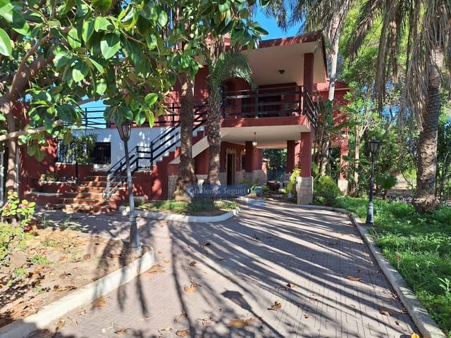 4 bedroom Villa for sale in Albalat dels Tarongers - € 428,900 (Ref: 9893542)