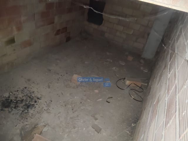 Apartment for sale in Segorbe - € 35,000 (Ref: 9919075)