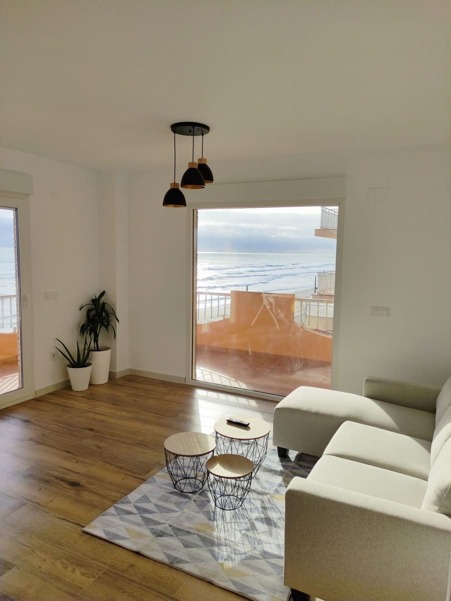 3 bedroom Beach Apartment for sale in Valencia city € 195,000 (Ref