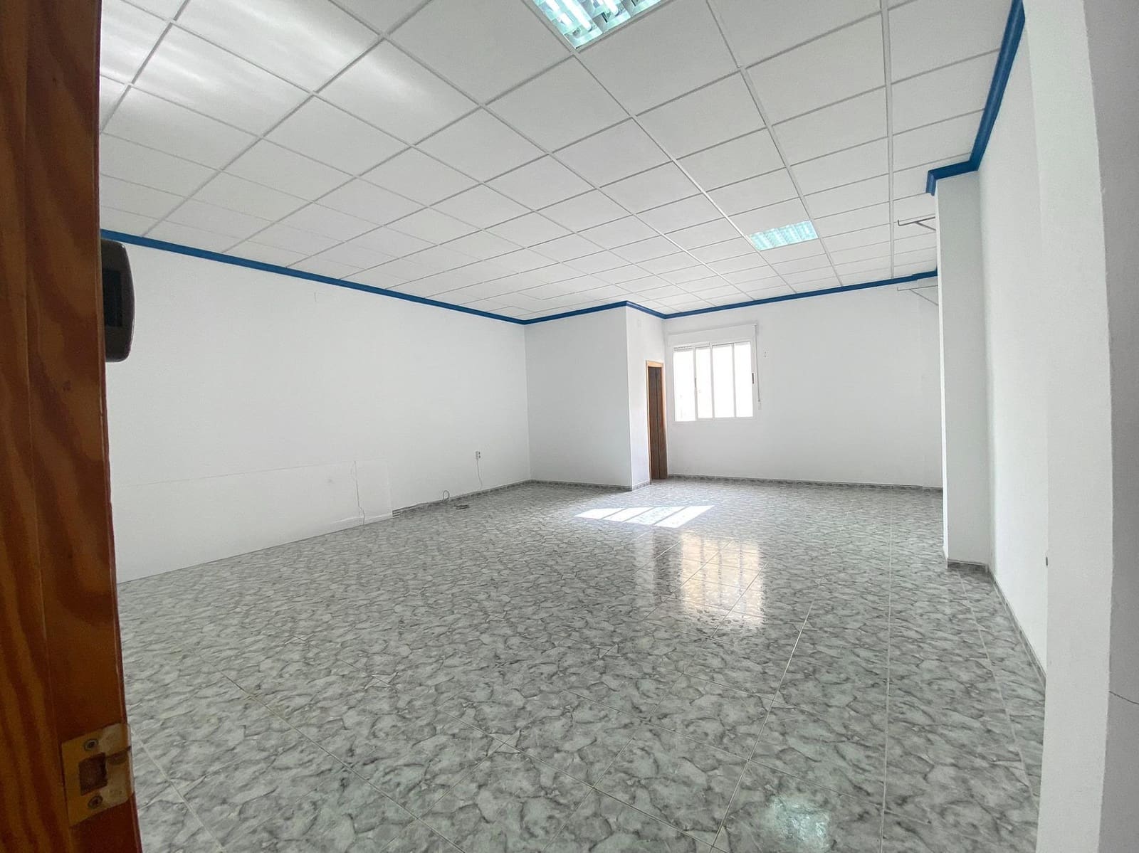 Kommersiell att hyra i Albox - 500 € (Ref: 10055467)