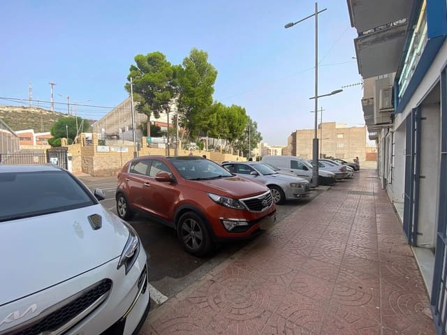Commerciale da affittare in Albox - 500 € (Rif: 10055467)
