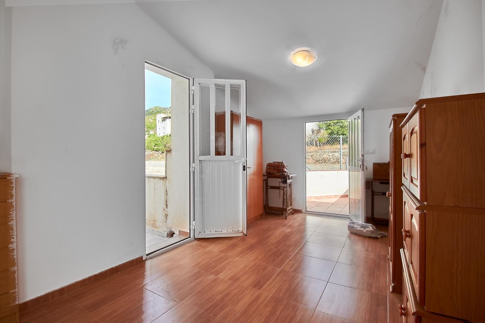 3 quarto Moradia em Banda para venda em Urracal com garagem - 80 000 € (Ref: 10150392)