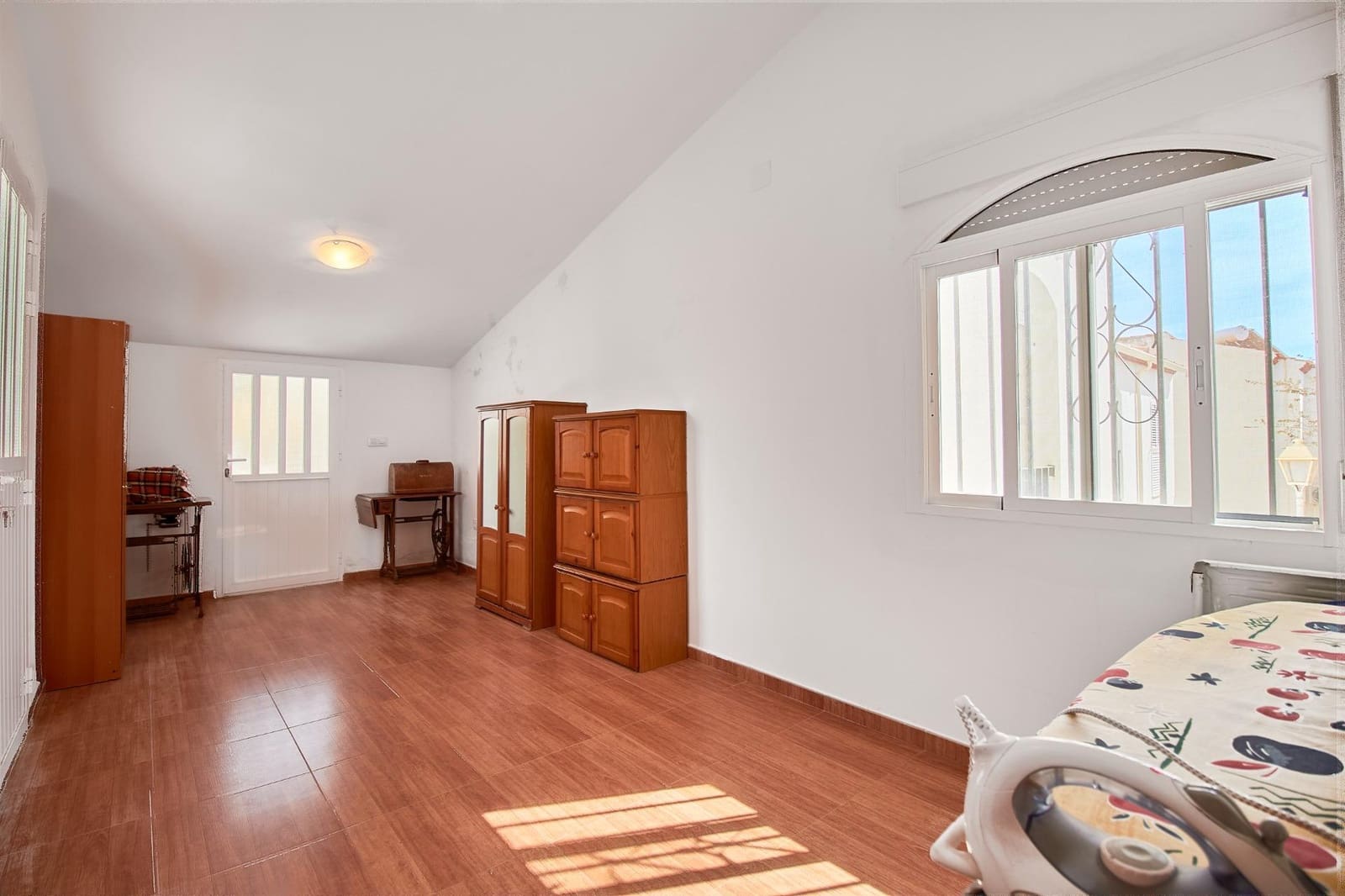 3 quarto Moradia em Banda para venda em Urracal com garagem - 80 000 € (Ref: 10150392)