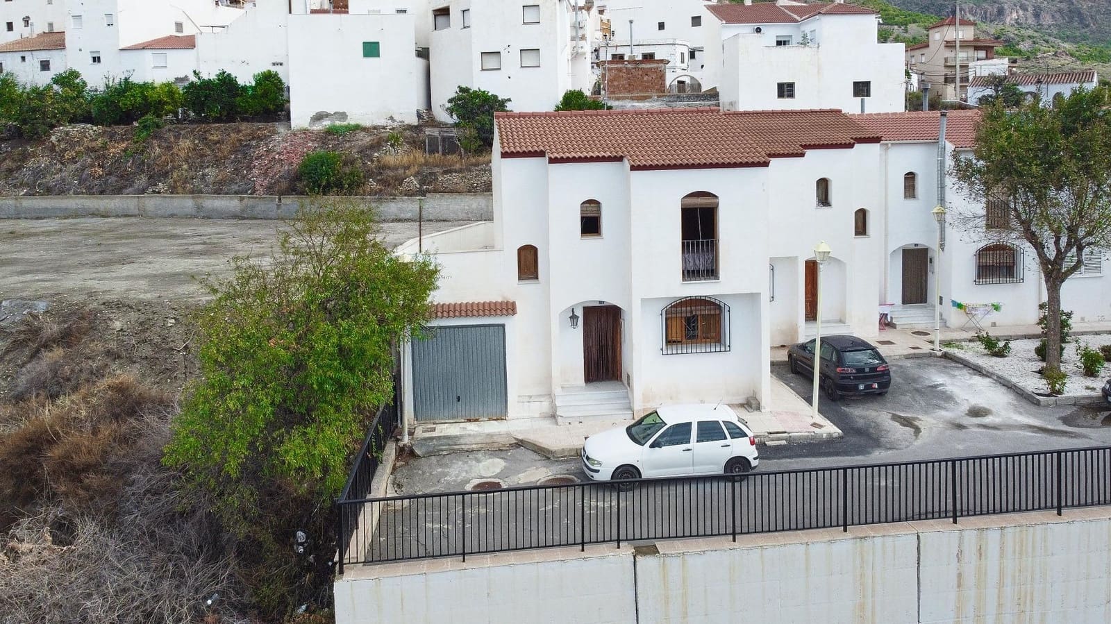 3 quarto Moradia em Banda para venda em Urracal com garagem - 80 000 € (Ref: 10150392)