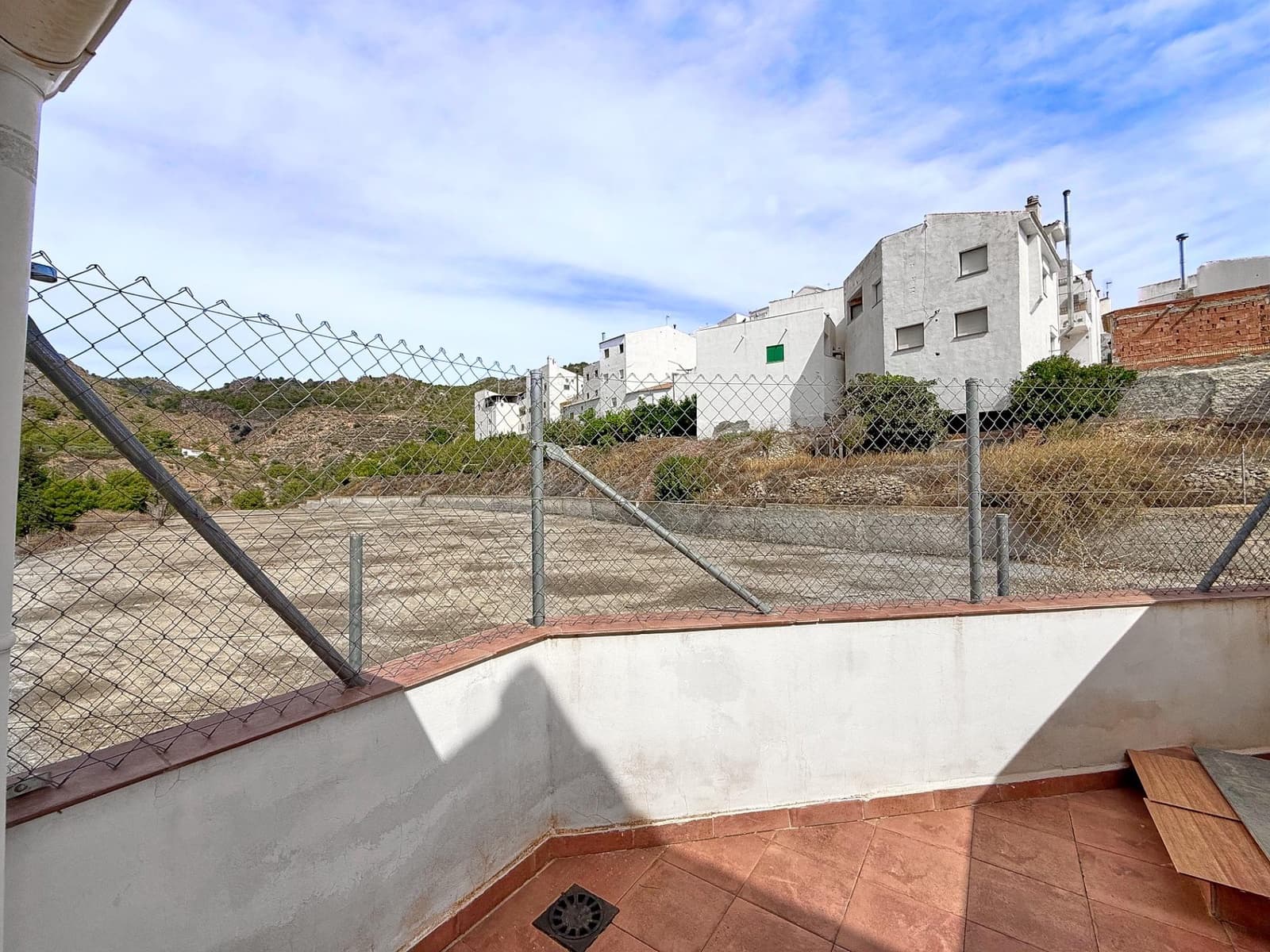 3 quarto Moradia em Banda para venda em Urracal com garagem - 80 000 € (Ref: 10150392)