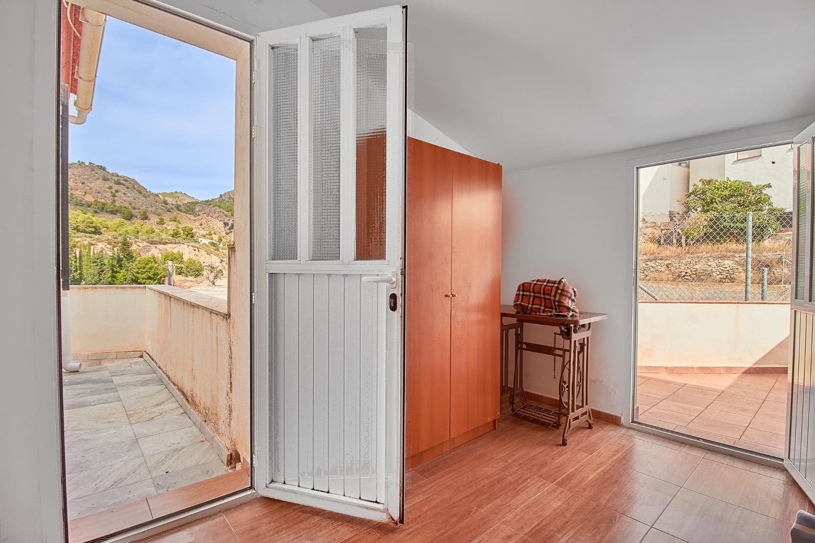 3 bedroom Terraced Villa for sale in Urracal with garage - € 80,000 (Ref: 10150392)