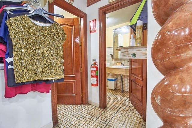 Comercial para venda em Almeria cidade - 230 000 € (Ref: 6892506)