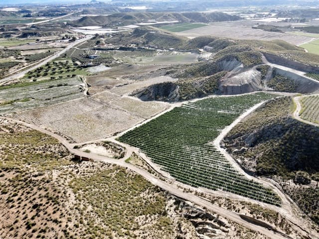 Ubebygd land til salgs i Cuevas del Almanzora - € 1 010 752 (Ref: 6892520)