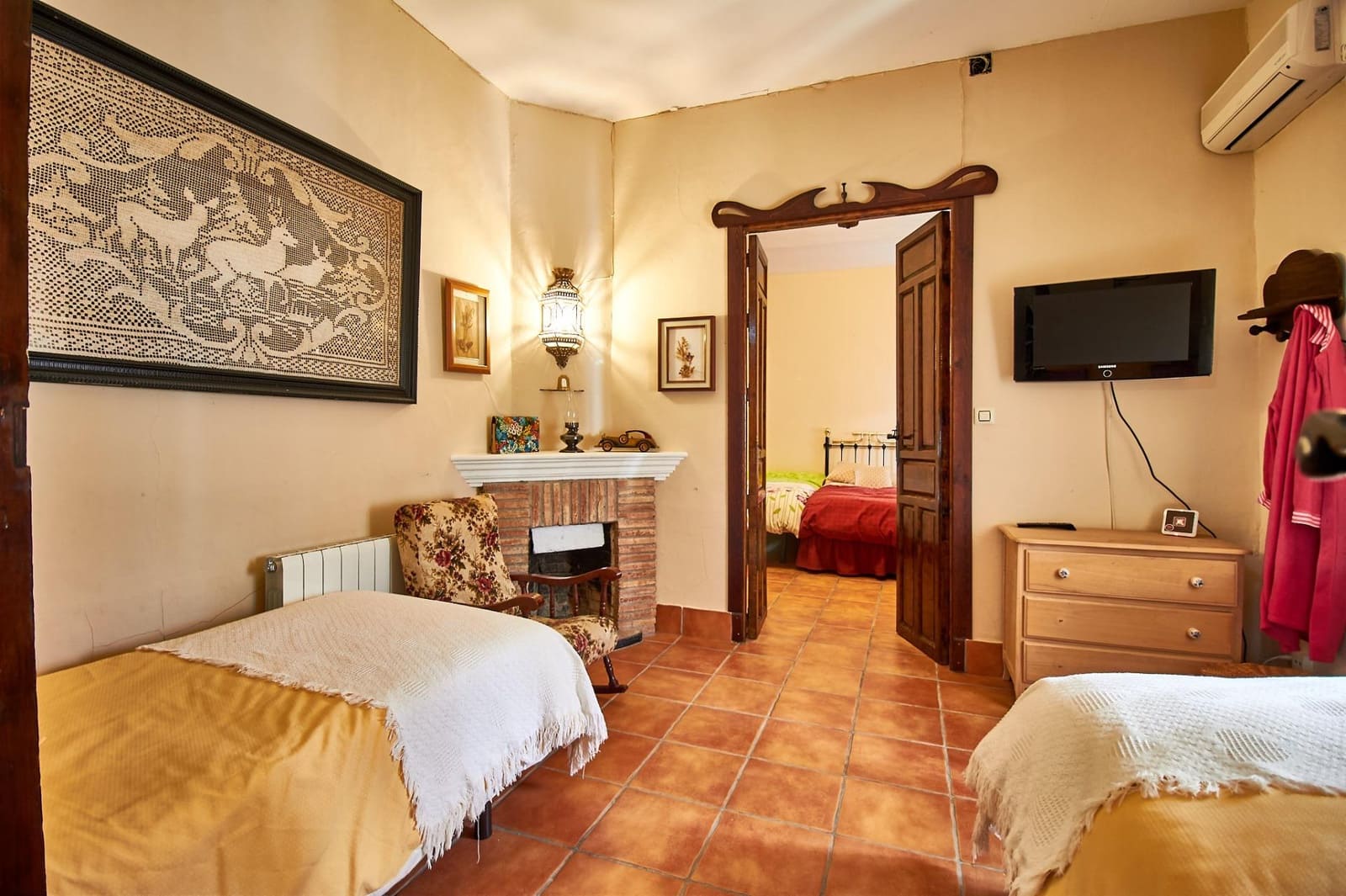 5 soveværelse Finca/Landehus til salg i Banos de la Encina - € 190.000 (Ref: 7498855)