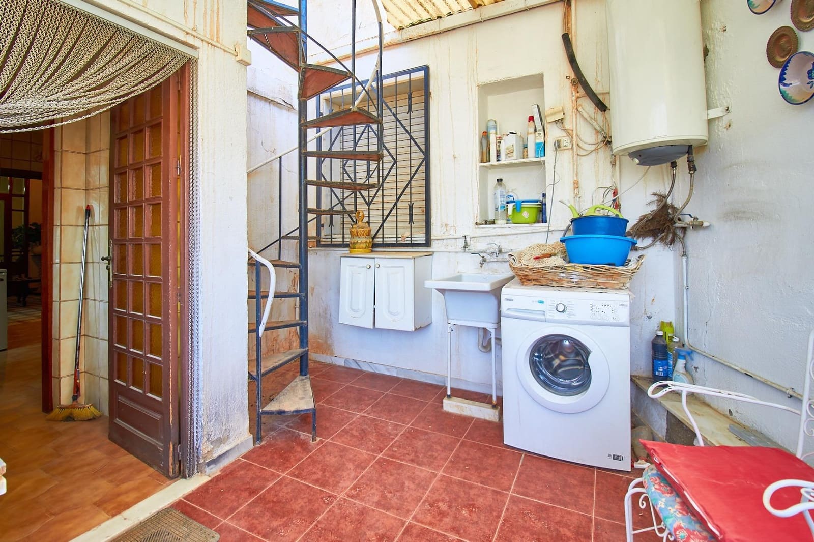 4 bedroom Flat for sale in Olula del Rio - € 80,000 (Ref: 7509201)