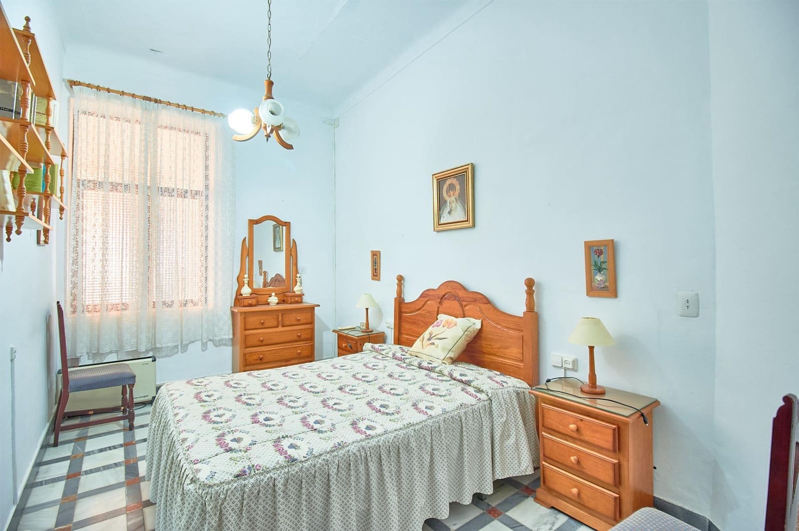 4 bedroom Flat for sale in Olula del Rio - € 80,000 (Ref: 7509201)