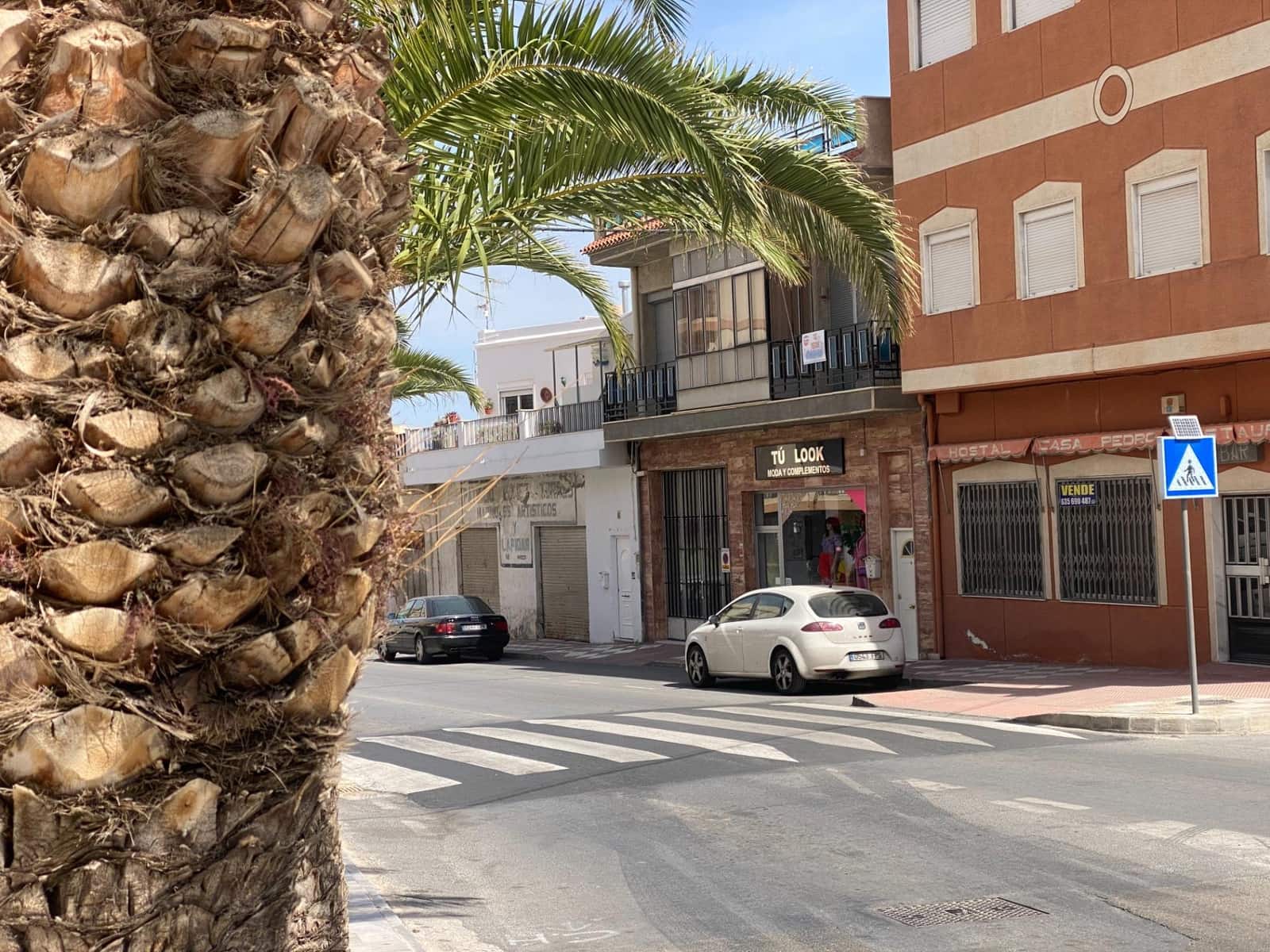 4 bedroom Flat for sale in Olula del Rio - € 80,000 (Ref: 7509201)