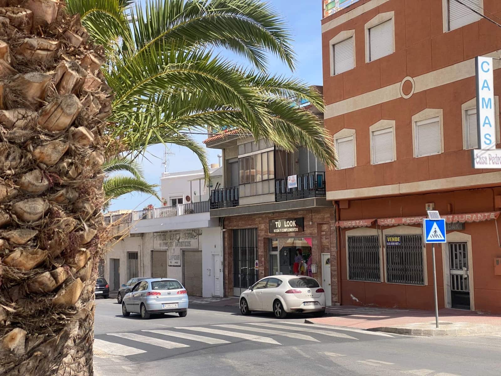 4 bedroom Flat for sale in Olula del Rio - € 80,000 (Ref: 7509201)