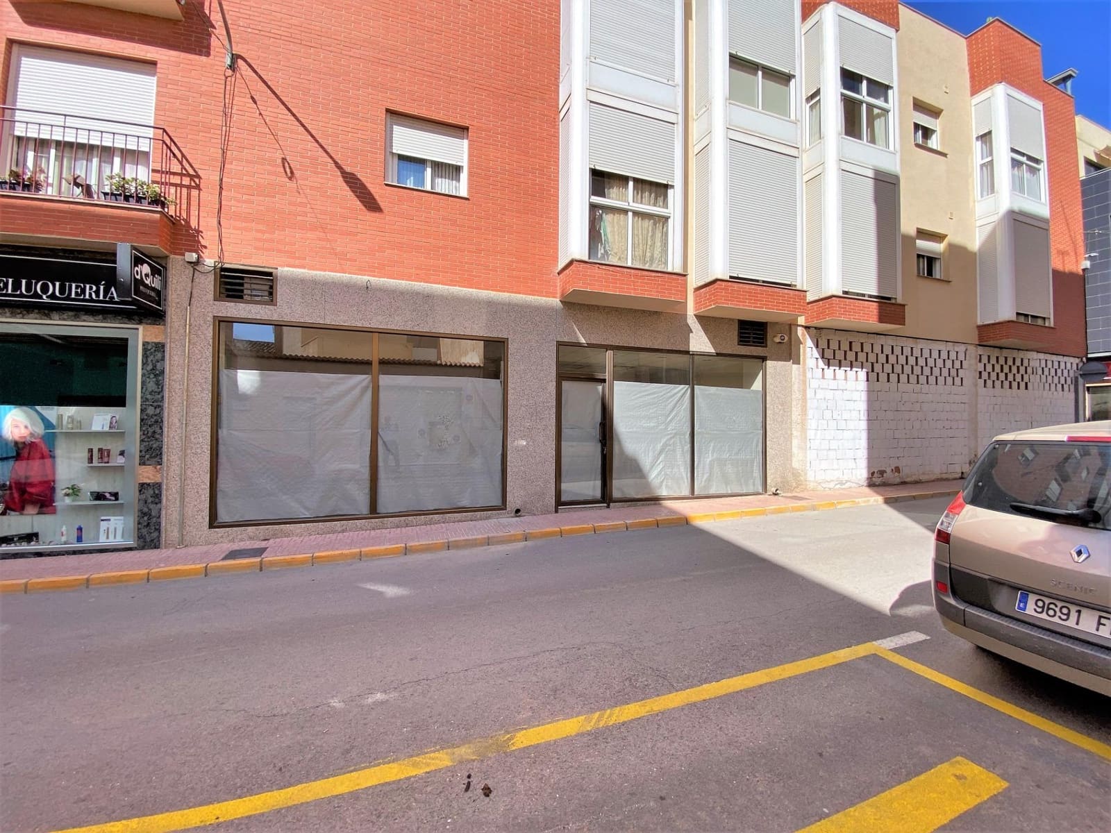 Comercial para arrendar em Albox - 700 € (Ref: 7718348)