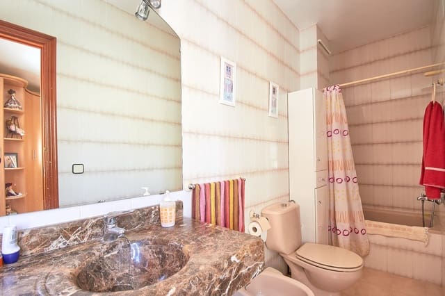 4 slaapkamer Rijtjeshuis te koop in Olula del Río - € 105.000 (Ref: 7744084)