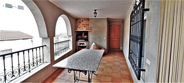 Chalet de 5 habitaciones en Oria en venta con garaje - 499.000 € (Ref: 7775841)