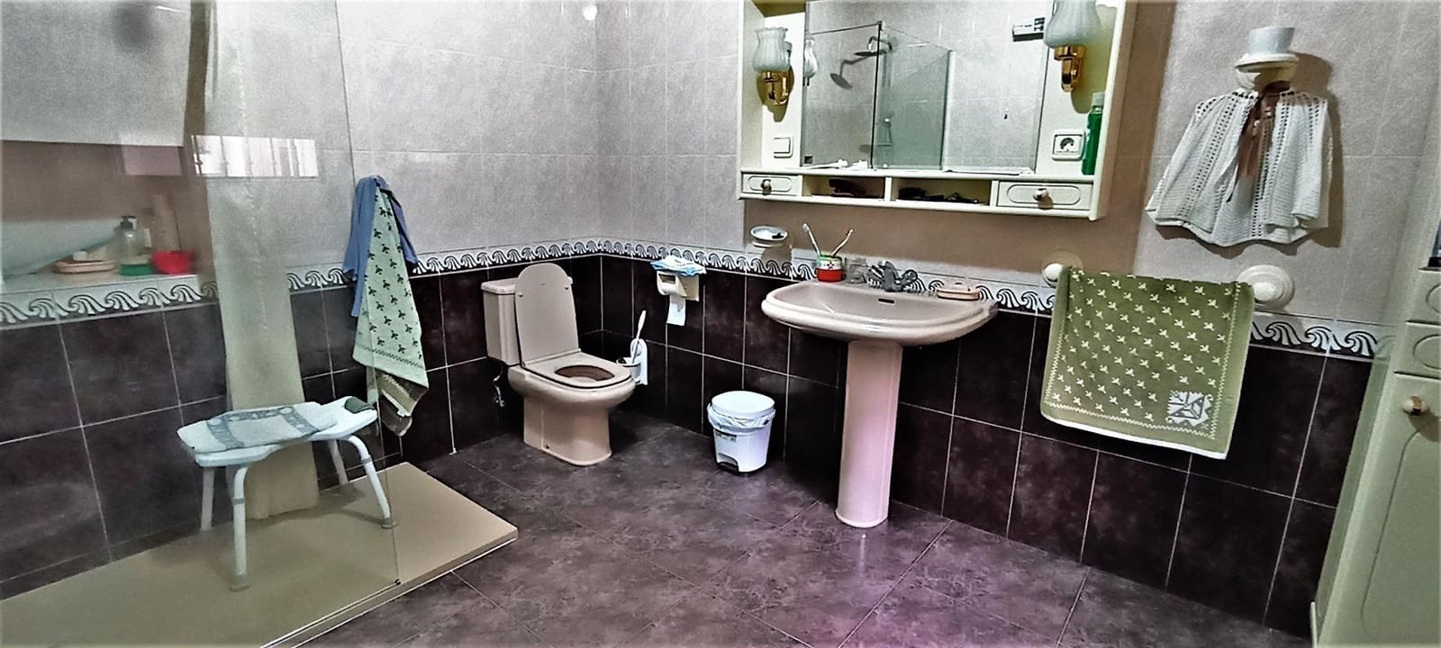 5 soverom Villa til salgs i Oria med garasje - € 499 000 (Ref: 7775841)