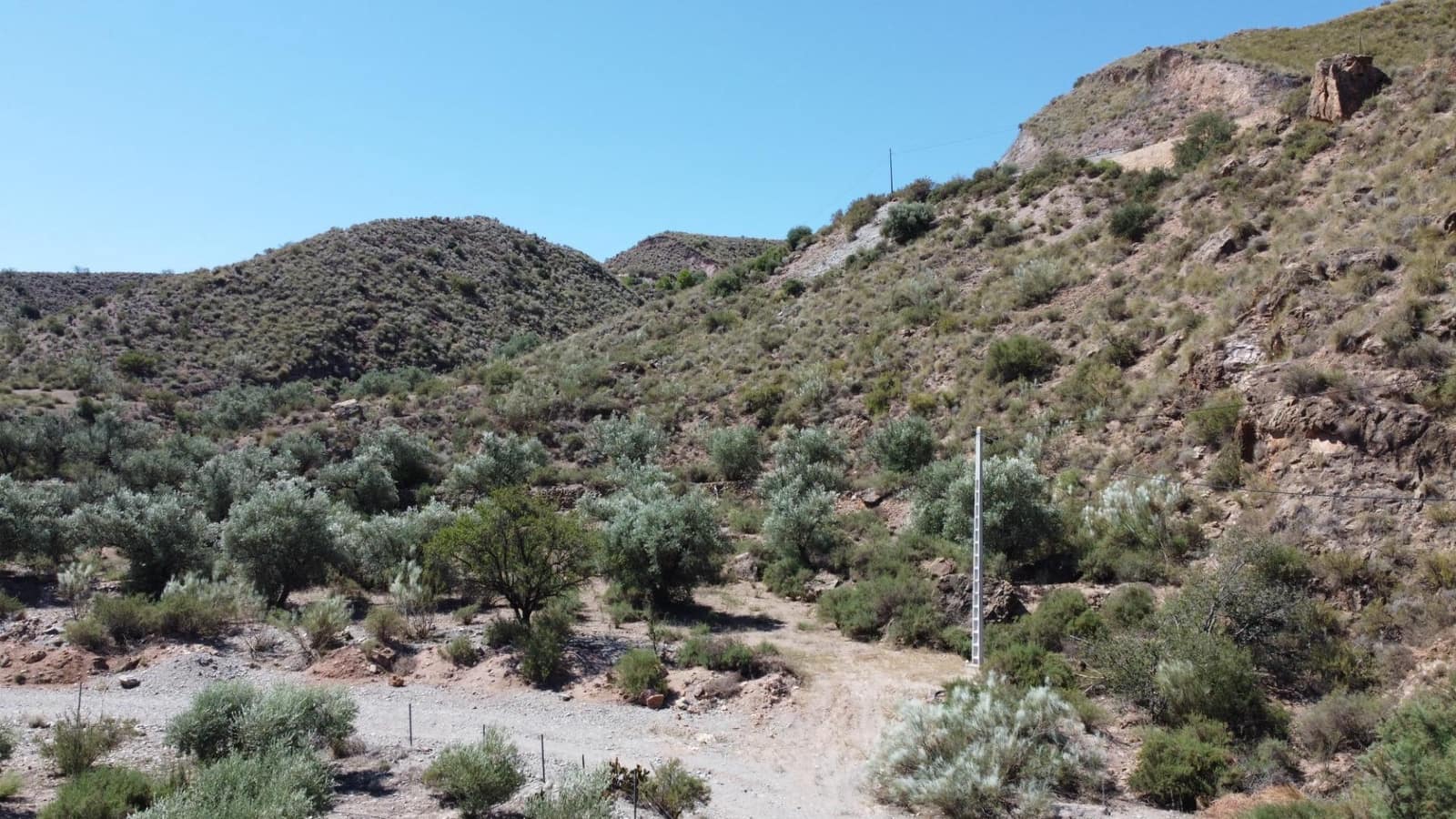 Grunde uden byggetilladelser til salg i Cantoria - € 18.000 (Ref: 7811703)