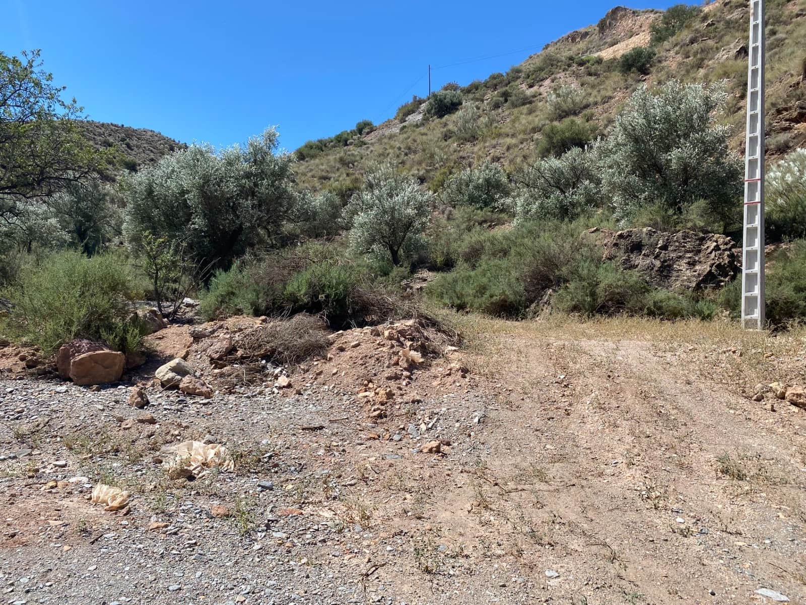 Grunde uden byggetilladelser til salg i Cantoria - € 18.000 (Ref: 7811703)