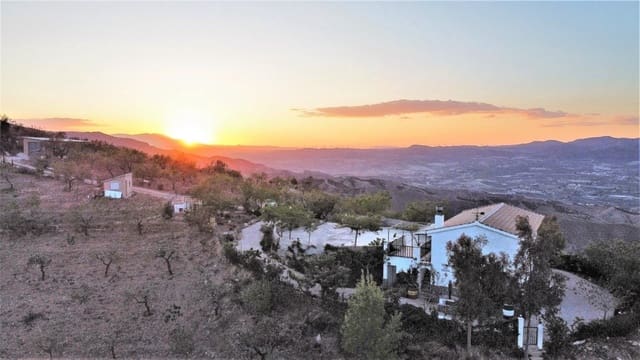 5 bedroom Finca/Country House for sale in Sierro - € 269,000 (Ref: 7910610)