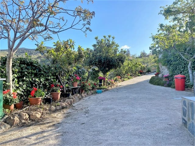 5 bedroom Finca/Country House for sale in Sierro - € 269,000 (Ref: 7910610)