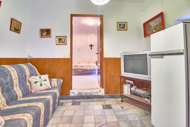 5 bedroom Townhouse for sale in Olula del Río with garage - € 66,500 (Ref: 7912549)