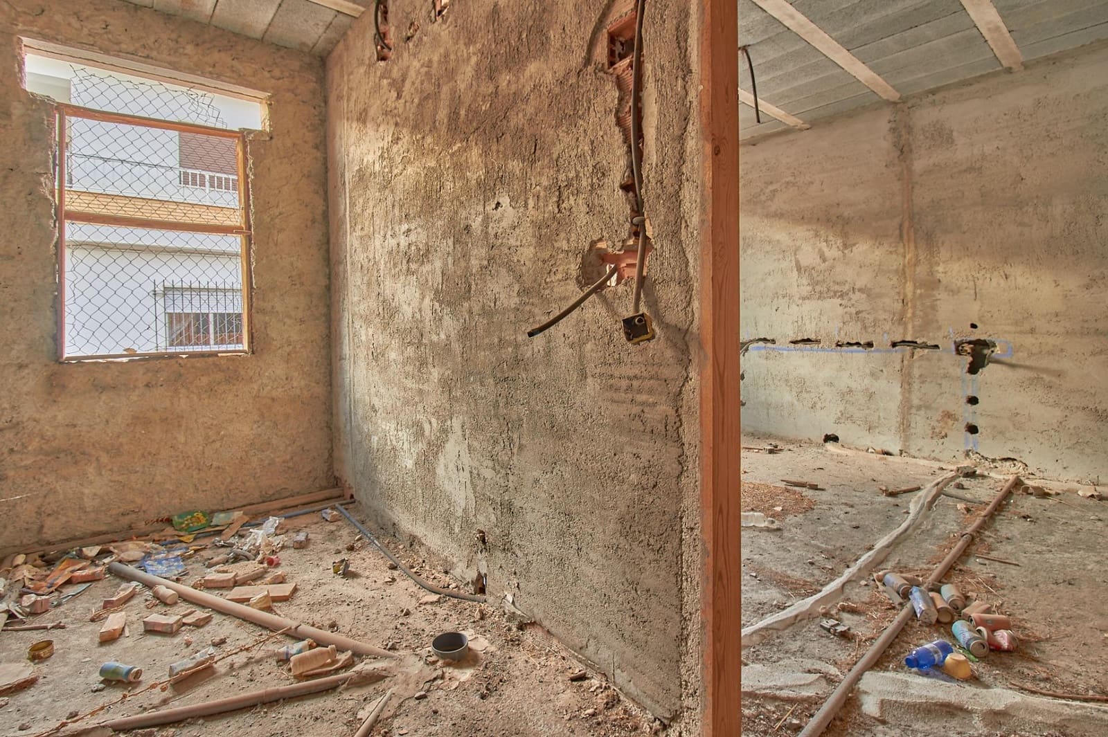 4 bedroom Villa for sale in Olula del Río € 80,000 (Ref 8047235)